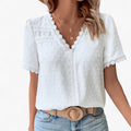 Blusa de Encaje con Escote en V y Acabado Texturizado