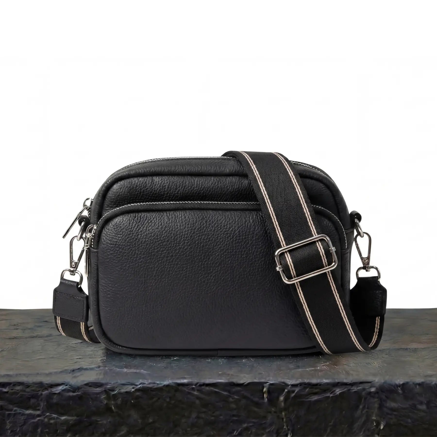 Bolso Bandolera Alba con Detalles Dorados