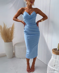Vestido Drapeado con Espalda Abierta y Silueta Fluida de Aire Veraniego