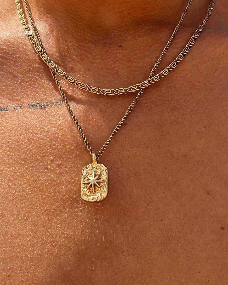 Cadena de Oro Inspirada en la Costa