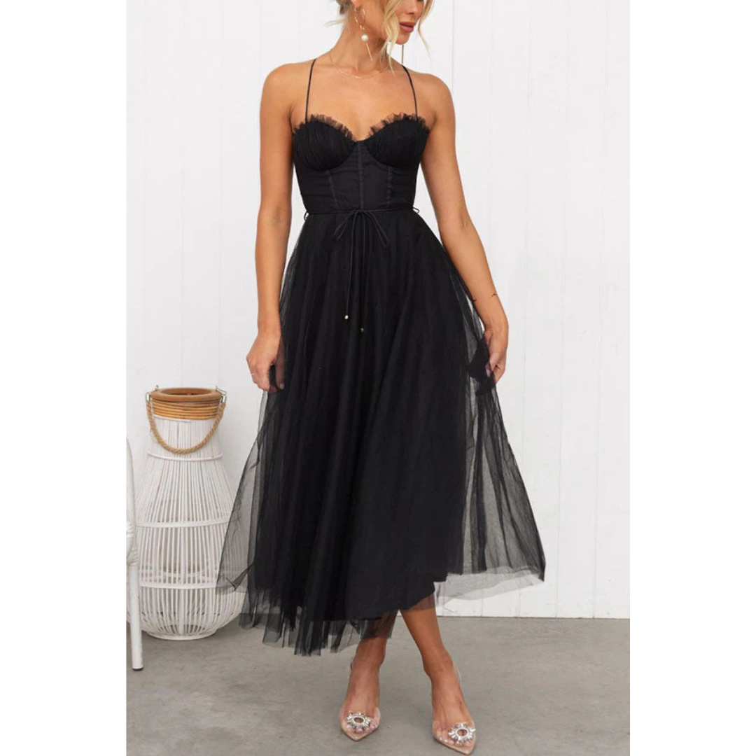 Vestido Midi de Verano con Tirantes Finos y Diseño Moderno y Femenino