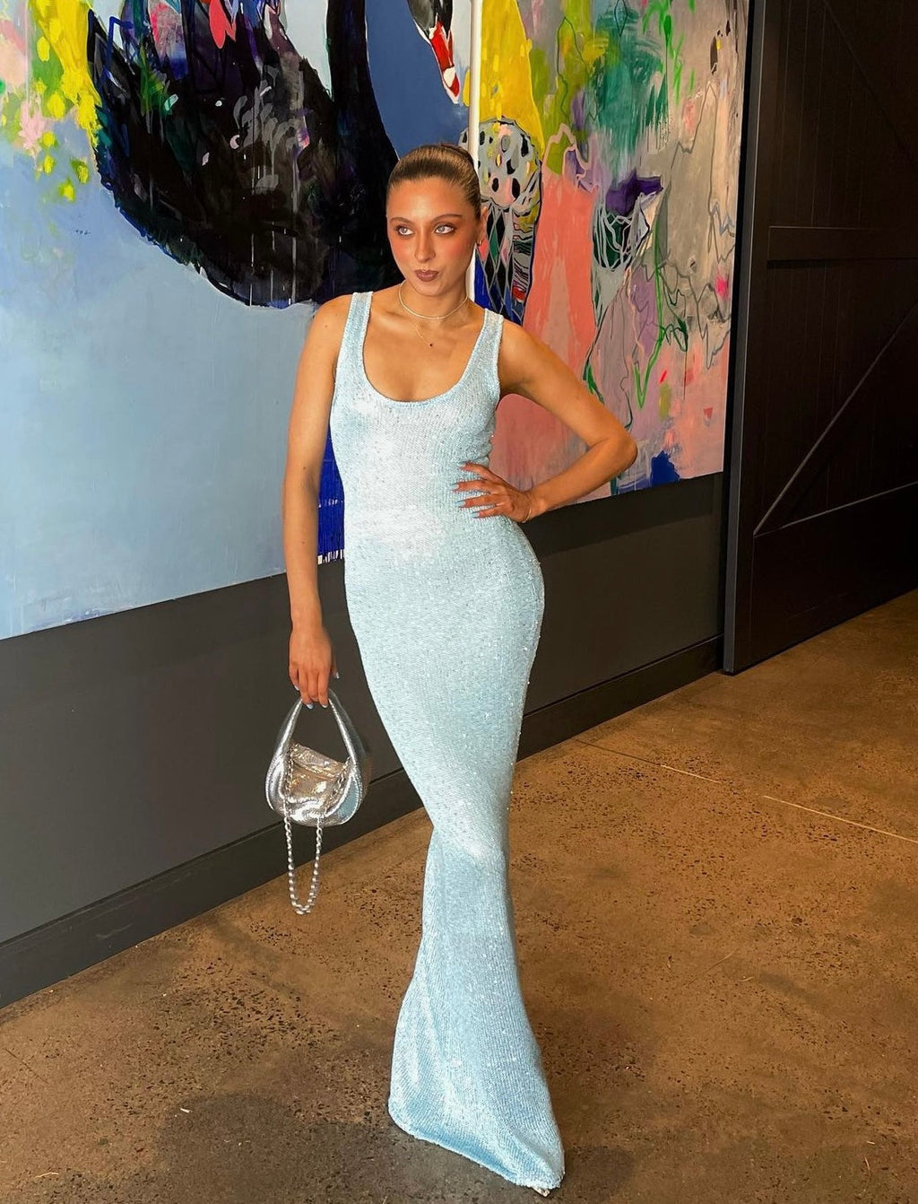 Vestido Boutique Maxi de Viscosa con Escote Barco Favorecedor y Caída Fluida