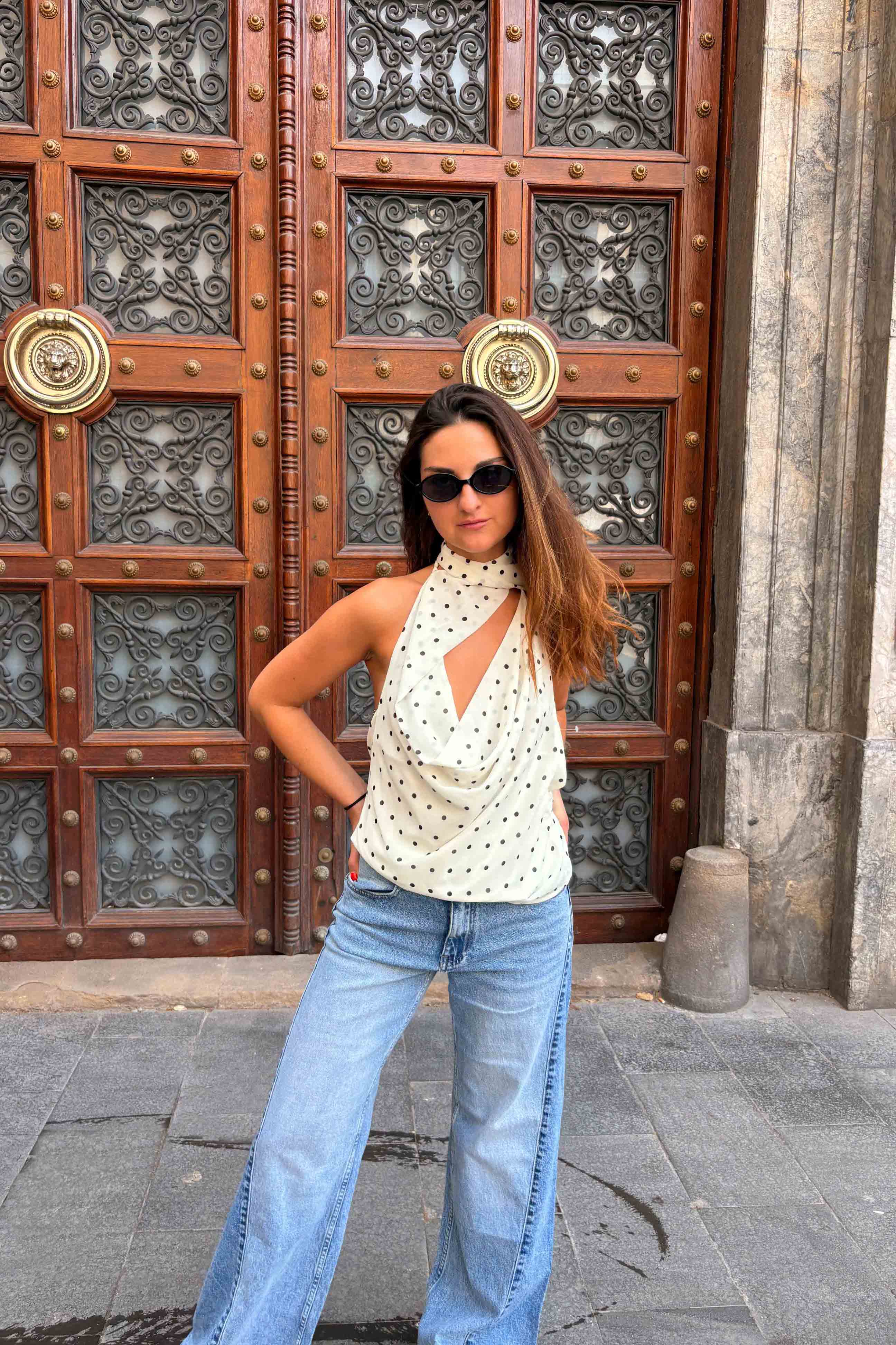 Top Halter de Lunares Blanco con Cuello Pañuelo