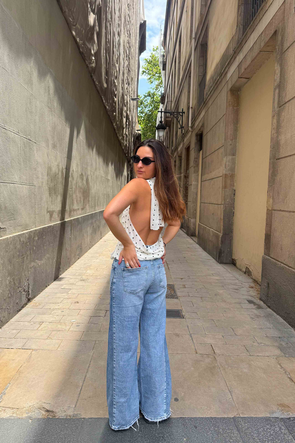 Top Halter de Lunares Blanco con Cuello Pañuelo