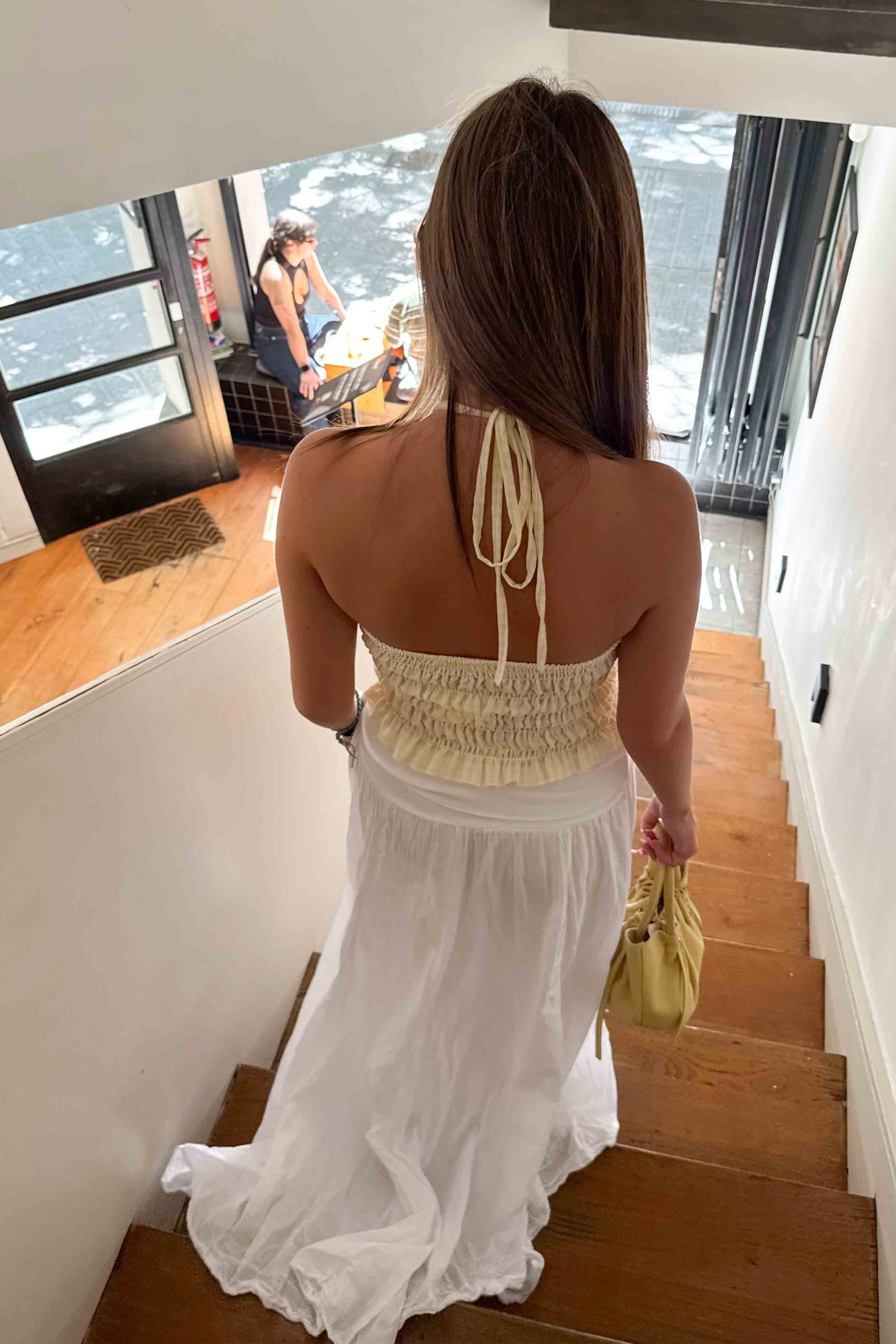 Top Halter Fruncido Amarillo con Cuerpo Nido de Abeja