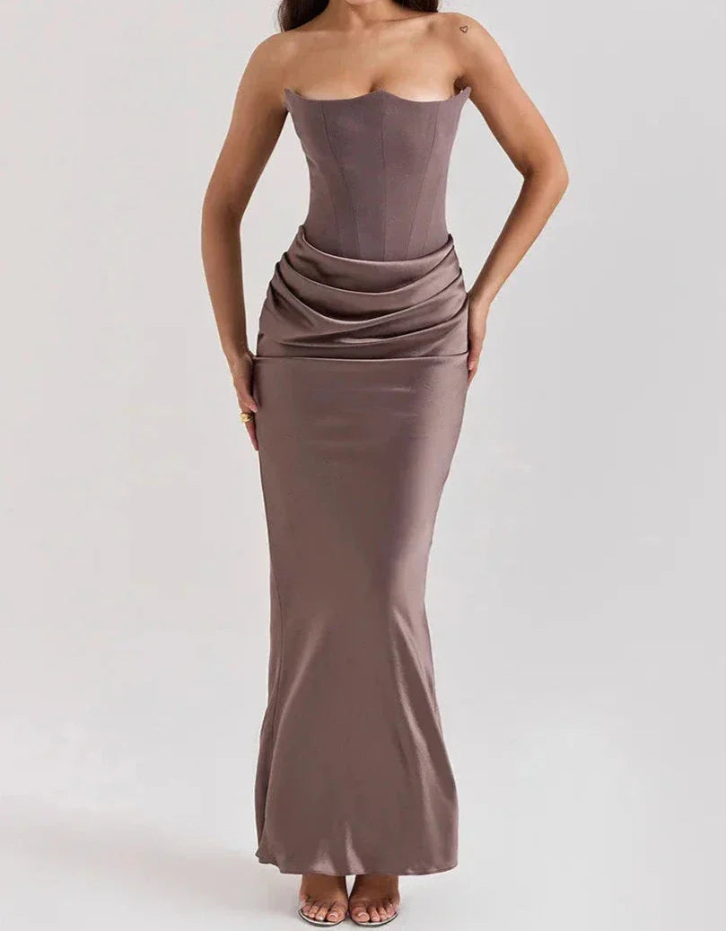 Vestido Maxi Sin Tirantes Elegante y Minimalista para Bodas y Galas