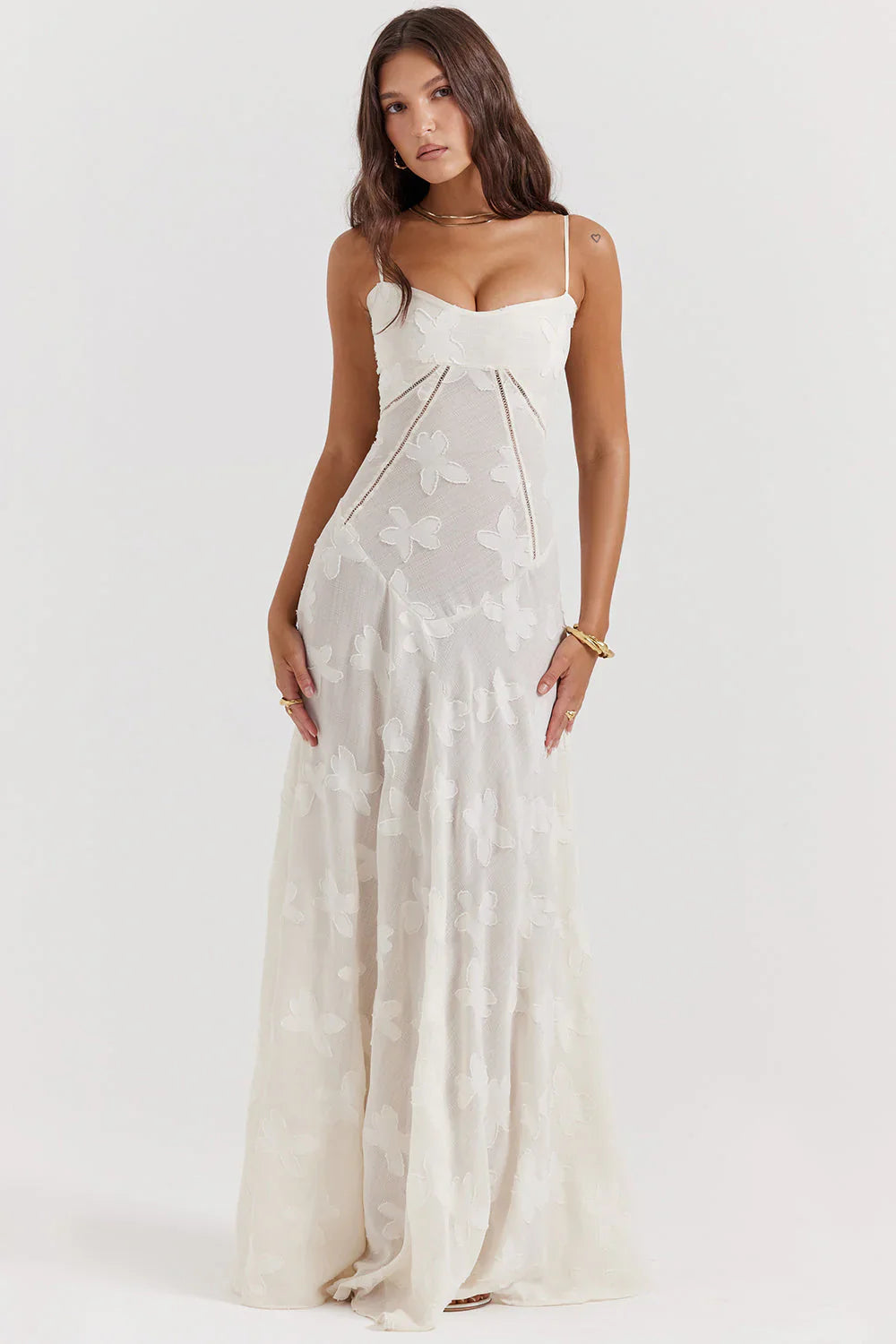Vestido Boutique Maxi con Encaje de Inspiración Vintage y Estampado Floral Romántico