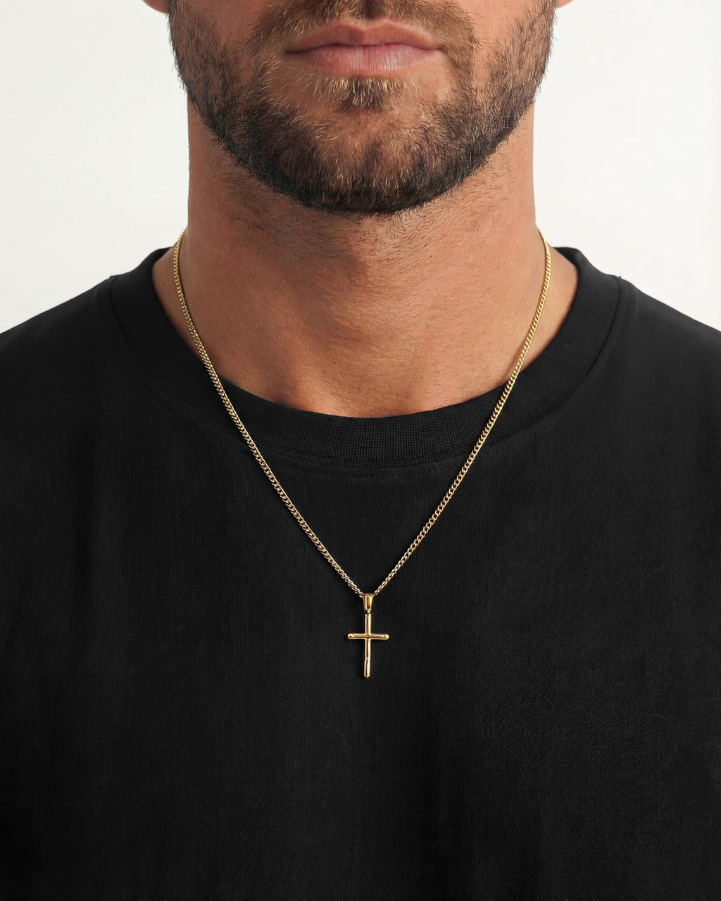 Collar de Oro con Colgante de Cruz