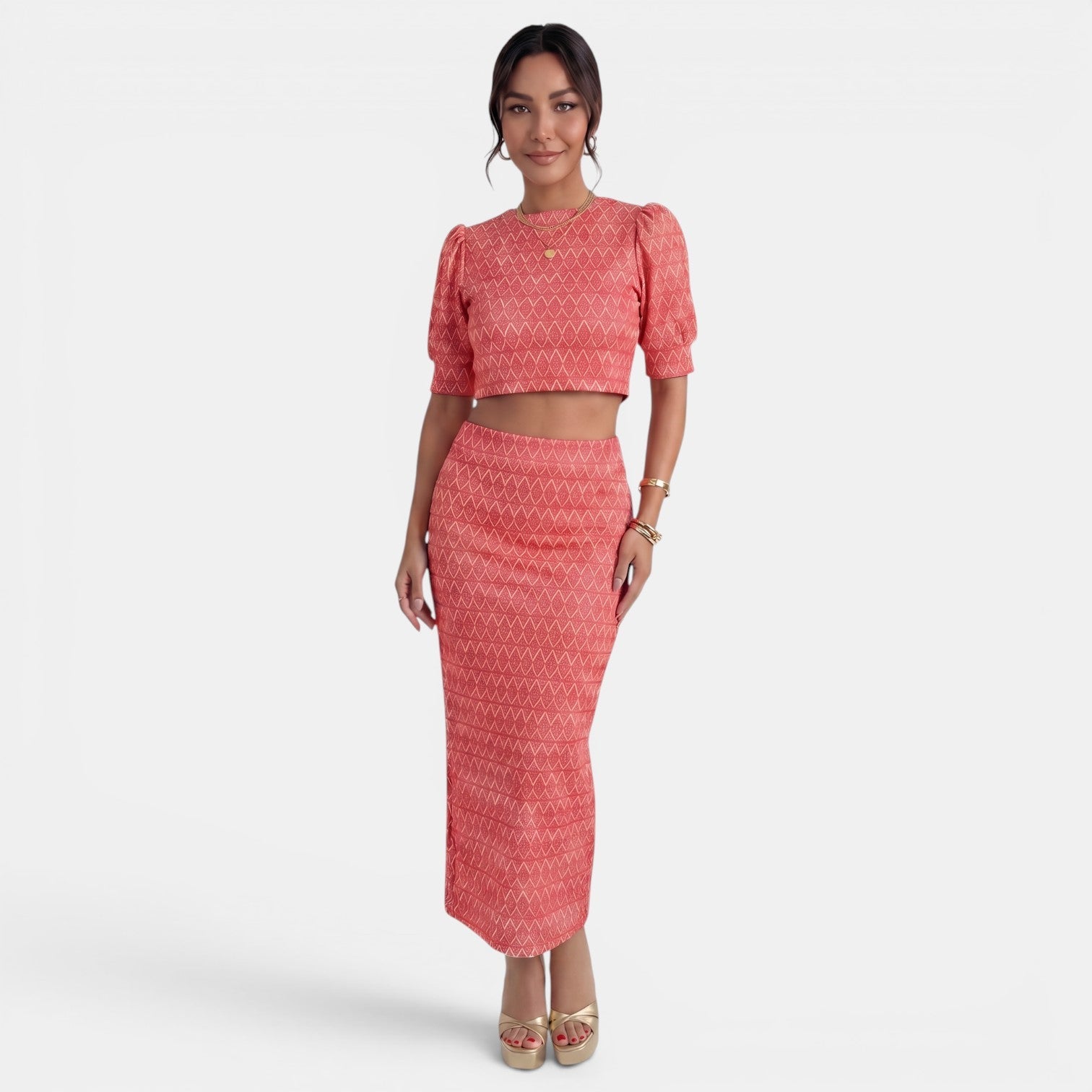 Conjunto Mujer 2 Piezas Top Corto y Falda con Abertura