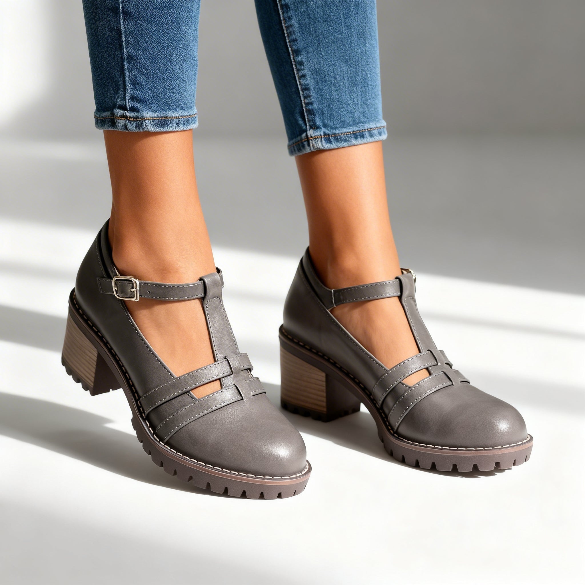 Zapatos Tacón T-Strap