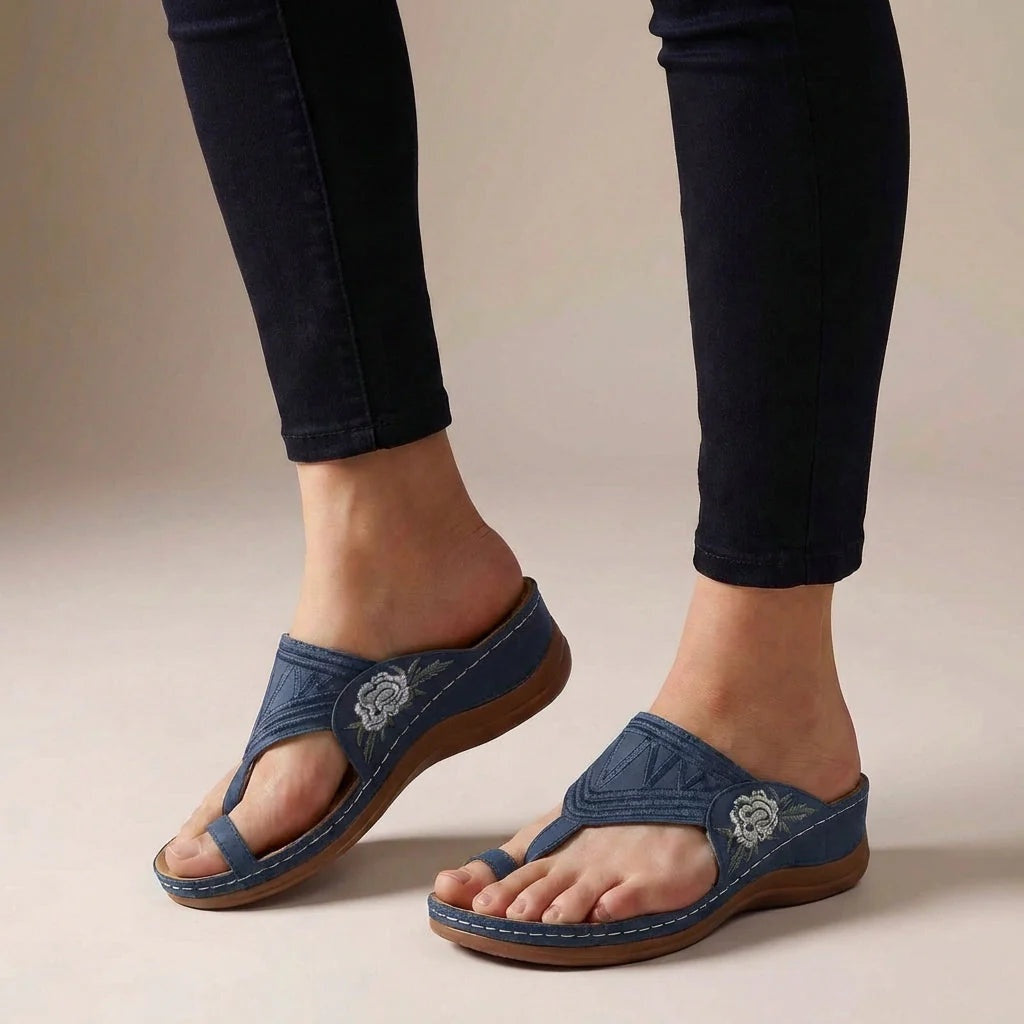 Sandalias Cuña Bordadas